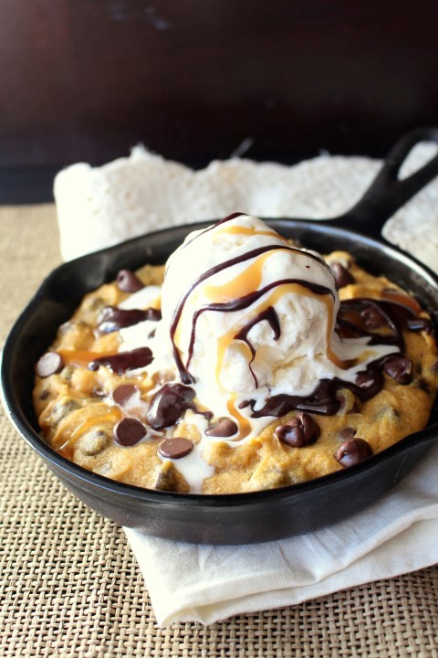 Pumpkin-Chocolate-Chip-Skillet-Cookie-4.jpg