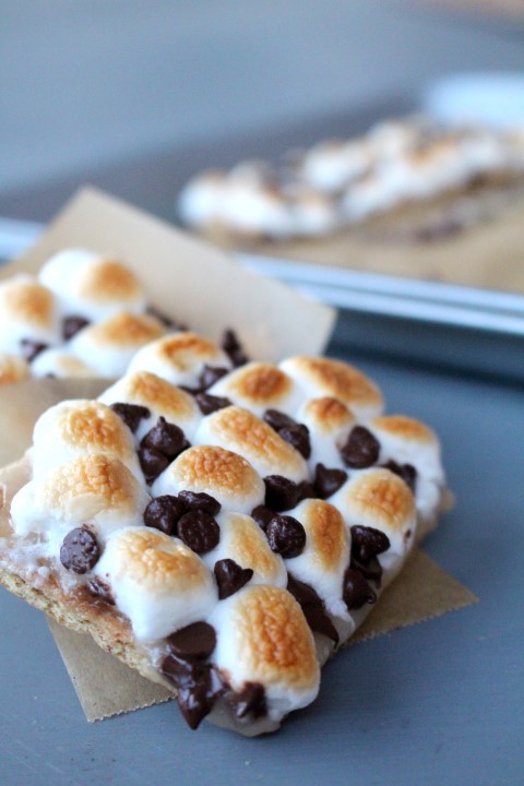 S'mores without the campfire! These 15 minutes s'mores squares feature all the chocolatey, gooey, toastiness of the classic campfire treat.