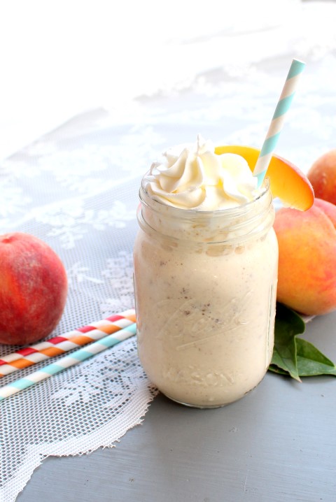 Brown Butter Peach Milkshake | www.chocolatewithgrace.com | #peach #milkshake 