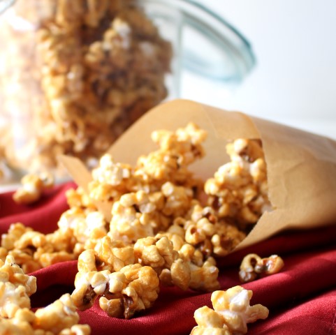 Microwave Salted Caramel Popcorn - Super easy to make in the microwave!