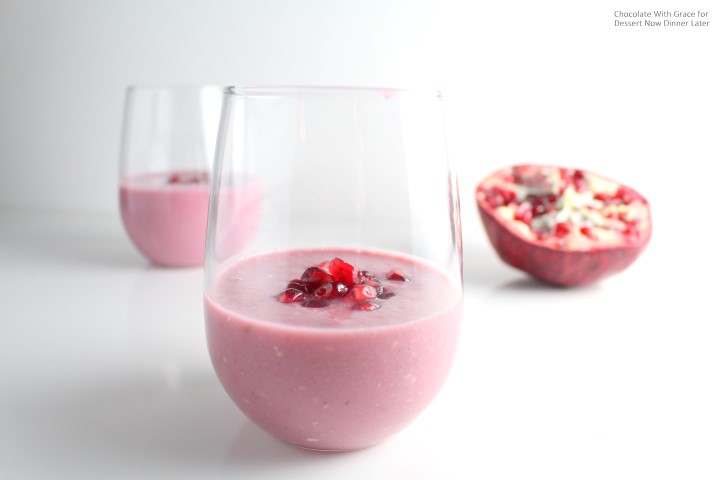 This Pomegranate Banana smoothie is and easy, healthy and delicious treat to start out your new year!