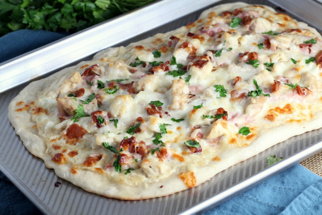 Chicken Cordon Bleu Pizza (2)