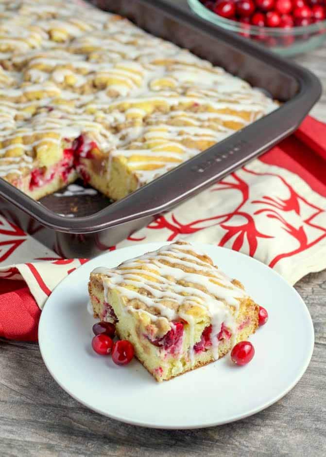 Sweetly tart Cranberry Crumb Cake