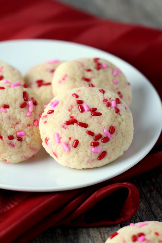 3-Ingredient Cake Batter Confetti Cookies (7)