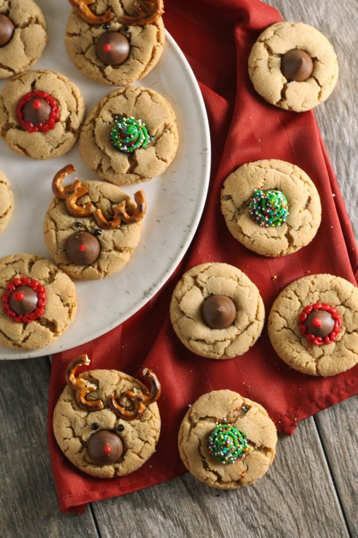 Christmas peanut blossom cookies | Peanut Butter Kiss Cookies for Christmas | Christmas cookie trays and cookie swaps or exchanges