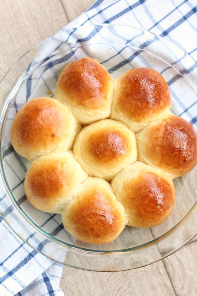 Easy, Buttery Homemade Dinner Rolls can be made ahead and are perfect for Easter, Thanksgiving or Christmas Dinner.