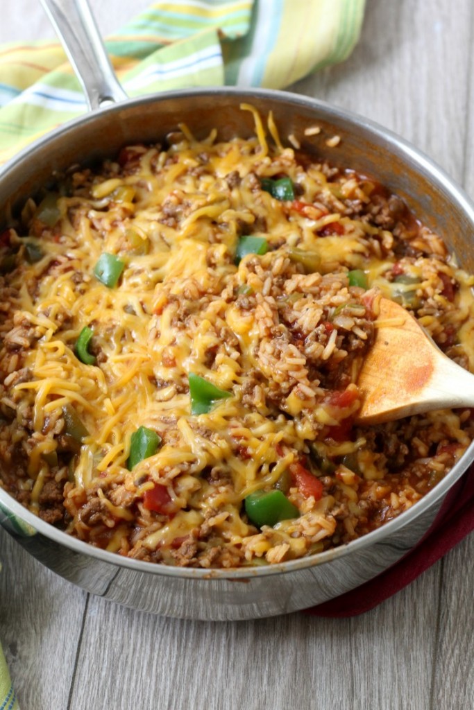 Cheesy One Pot Stuffed Pepper Casserole. An easy weeknight meal made with ground beef and rice.