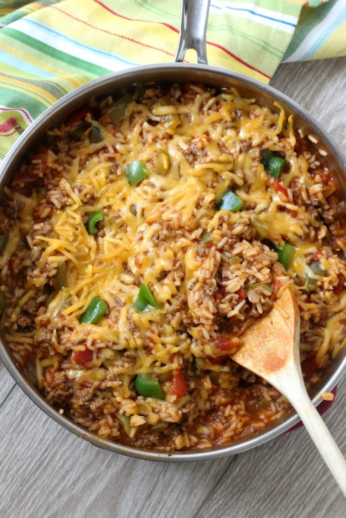 Cheesy One Pot Stuffed Pepper Casserole. An easy weeknight meal made with ground beef and rice.