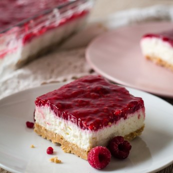 homemade no bake raspberry cheesecake
