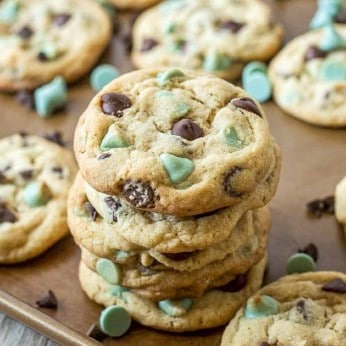 Chewy Mint Chocolate Chip Cookies