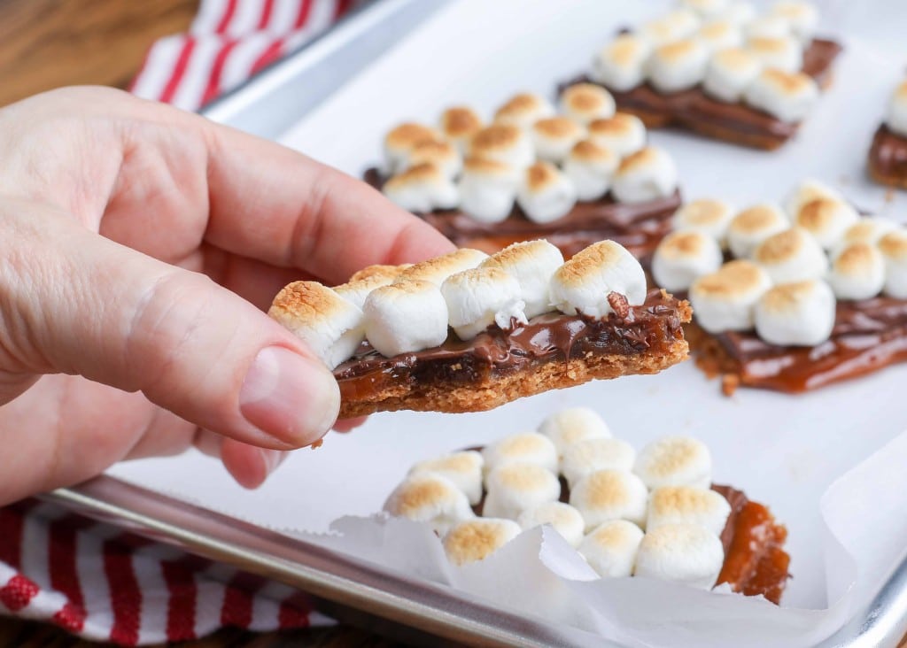 S'mores Chocolate Graham Cracker Toffee Bars