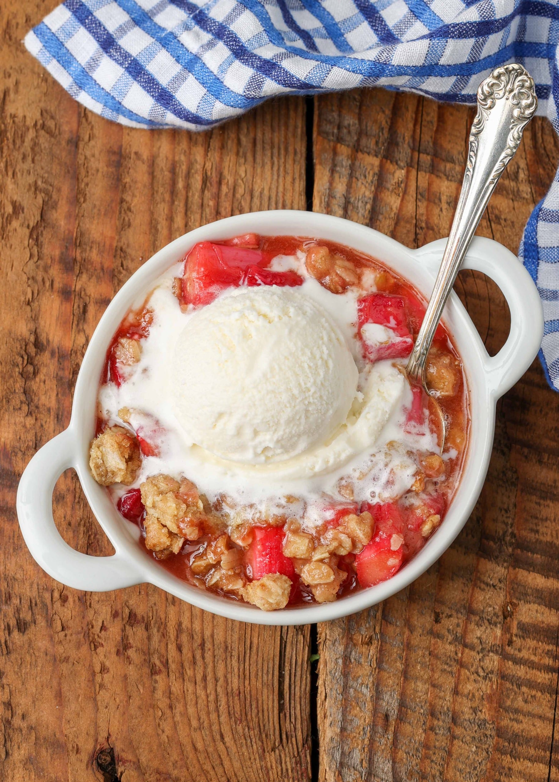 Rhubarb Crisp