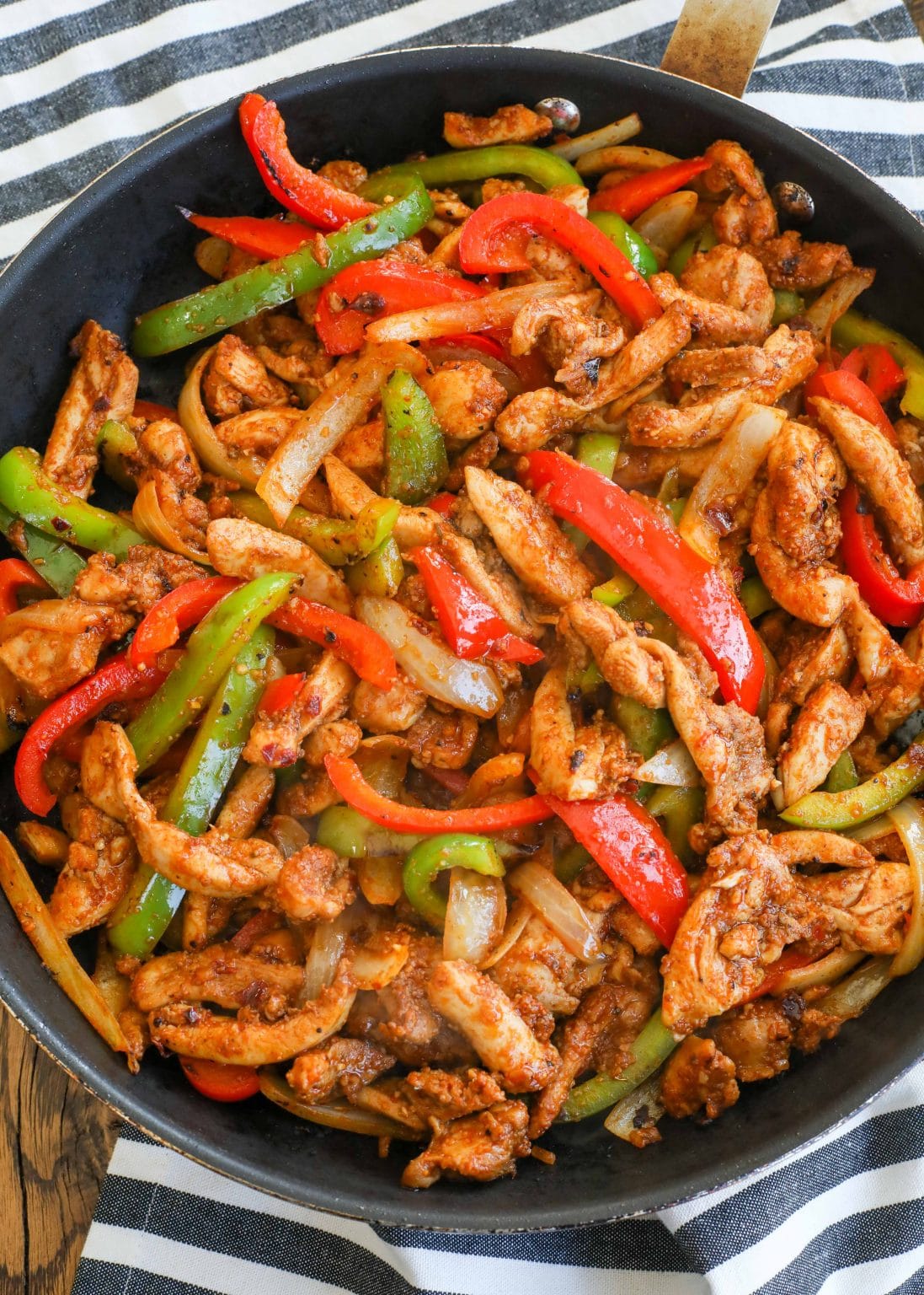 Easy Chicken Fajitas - Chocolate with Grace