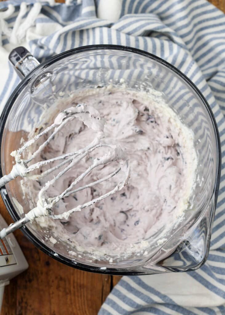 whipped cream cheese with blueberries