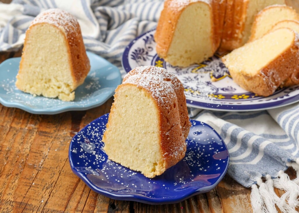 sliced pound cake on blue plates