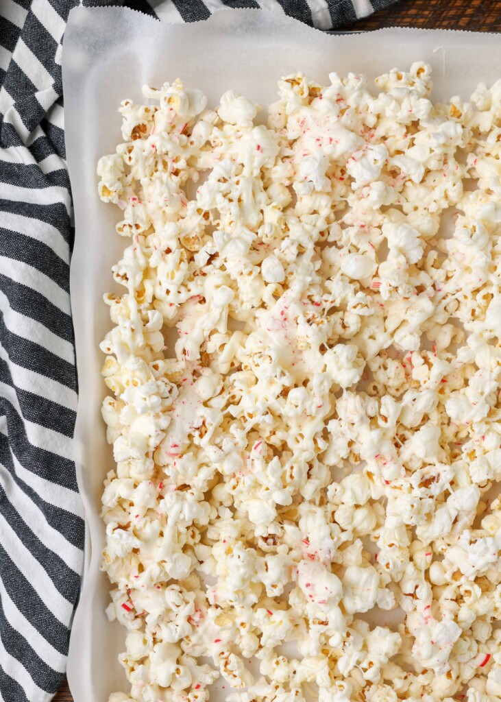 popcorn with white chocolate and peppermint candy