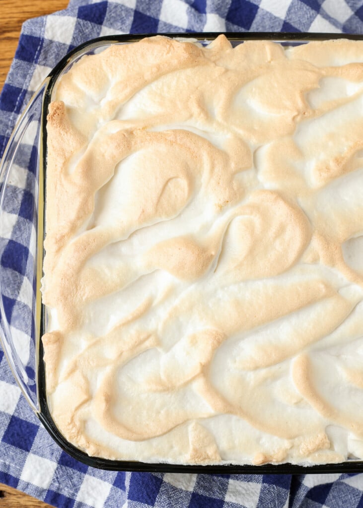 meringue topped banana pudding 