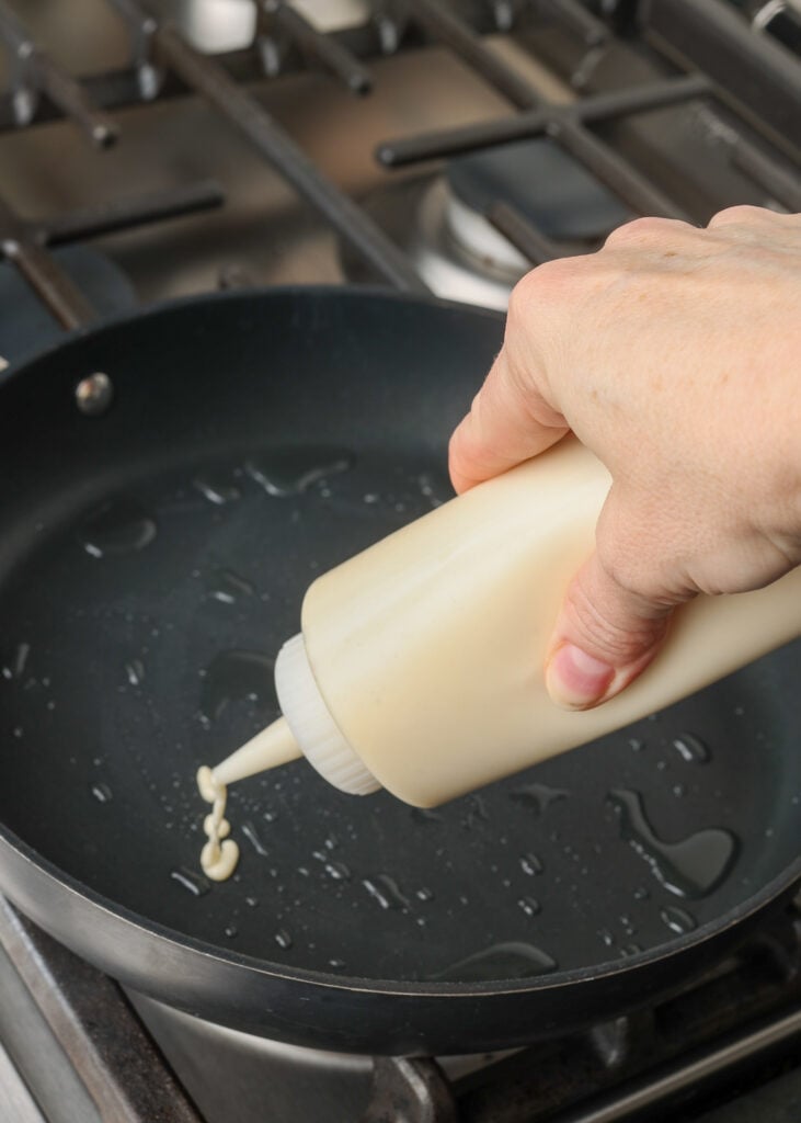kitchen squeeze bottle for pancakes