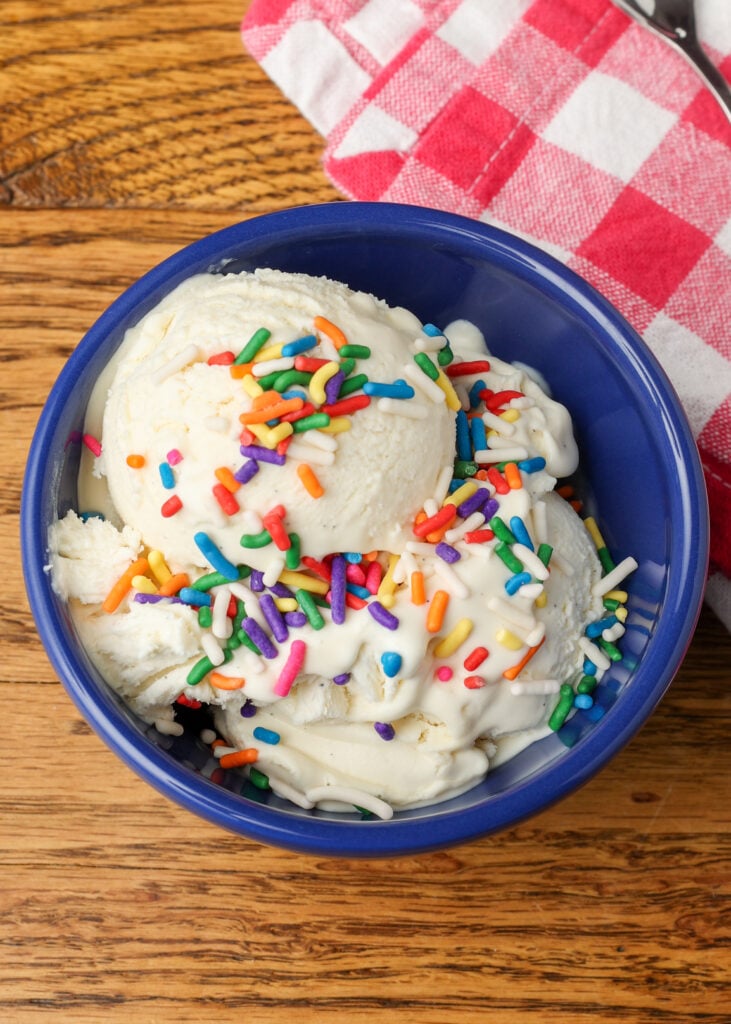 no churn ice cream topped with sprinkles